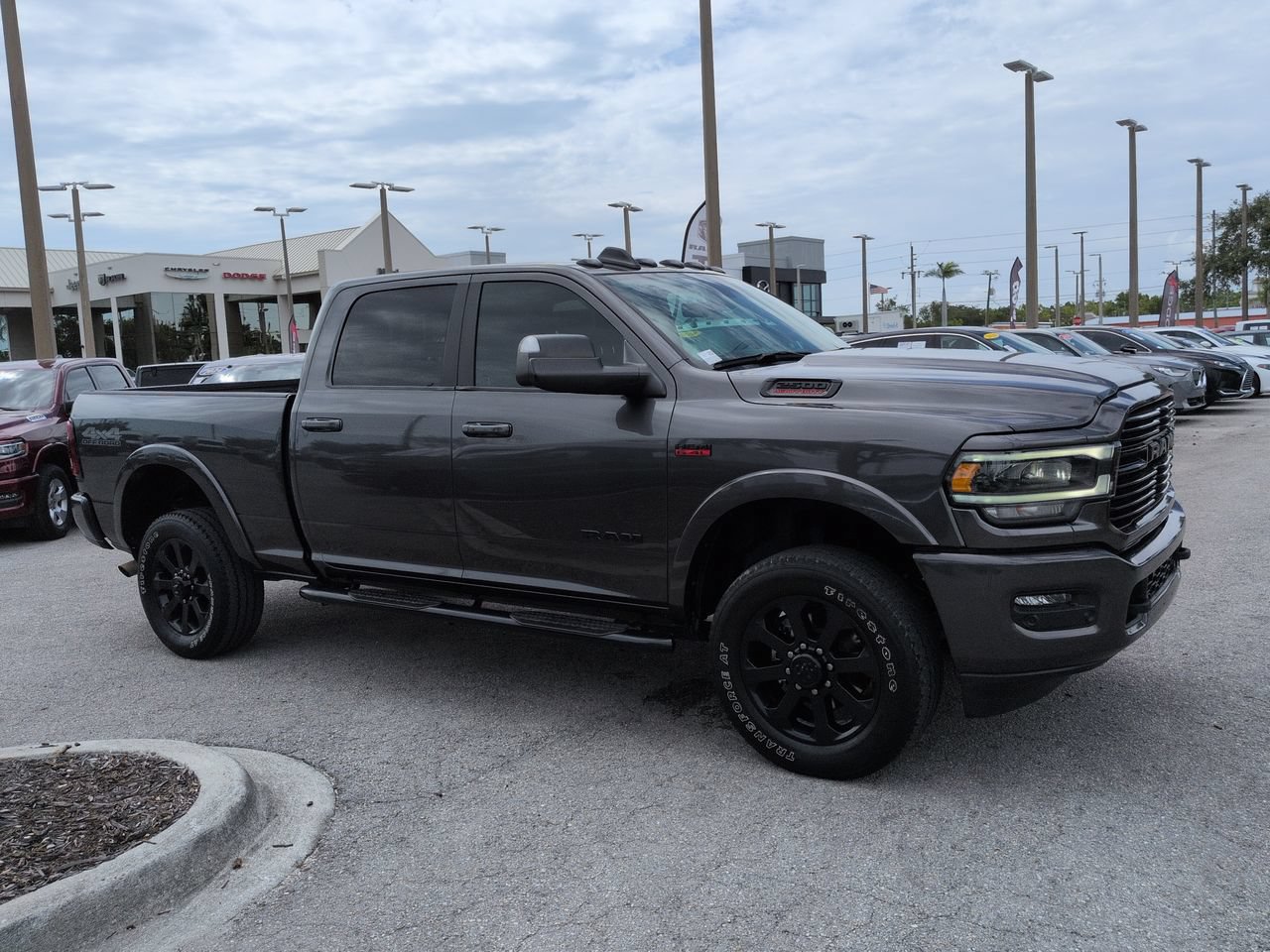 Used 2022 RAM 2500 Laramie w/ Night Edition AWD/4WD image 2