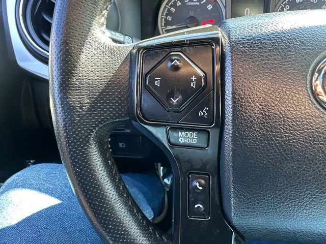 Used 2019 Toyota Tacoma Limited image 32