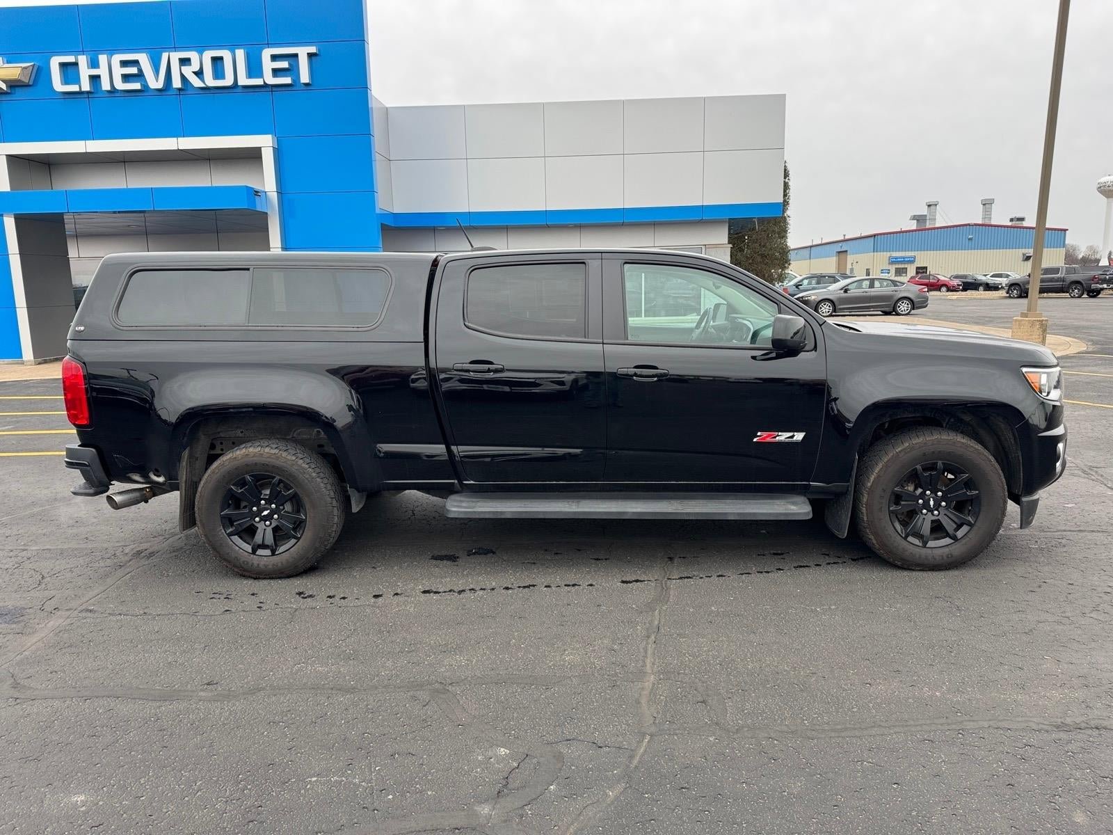 Certified 2020 Chevrolet Colorado Z71 w/ Z71 Midnight Edition image 2