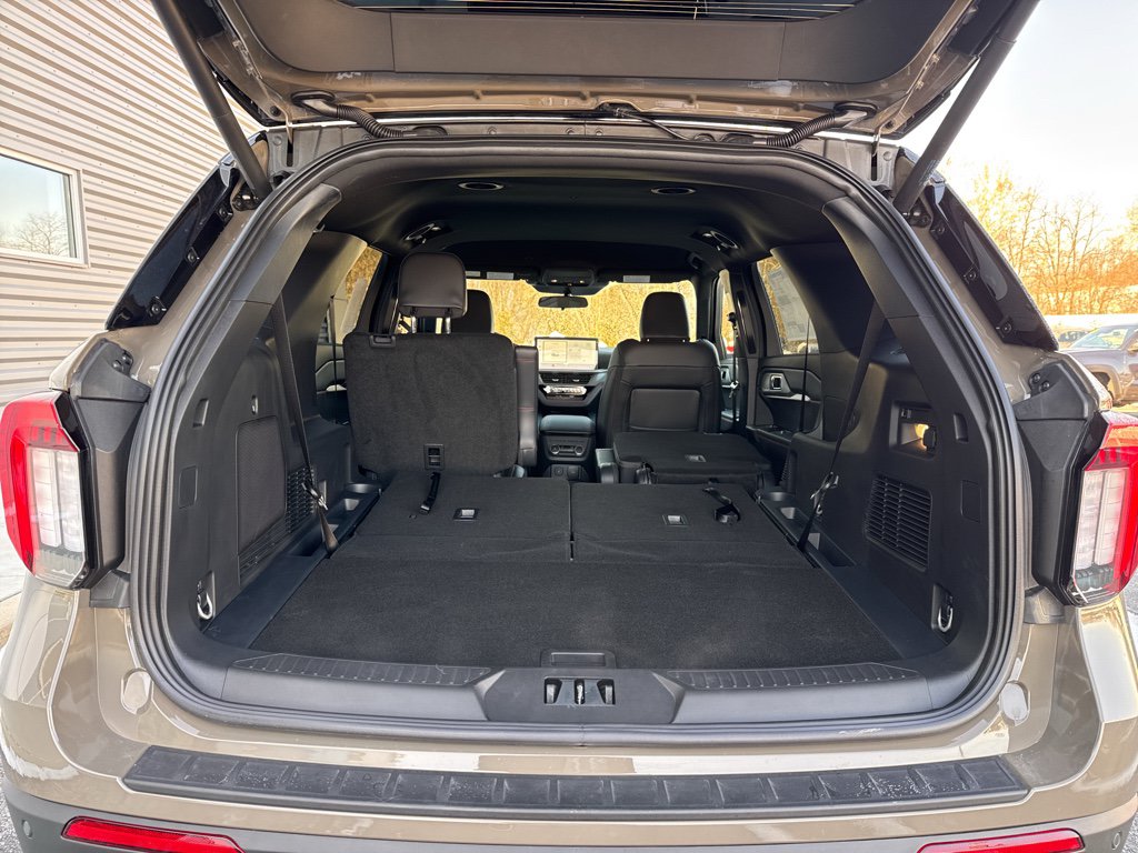 New 2026 Ford Explorer ST-Line AWD/4WD image 6