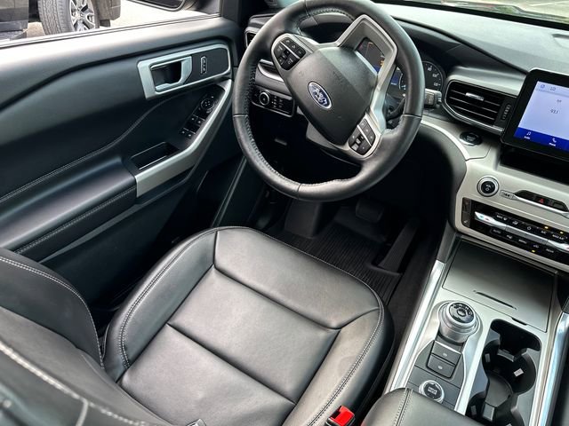 Used 2023 Ford Explorer XLT w/ Equipment Group 202A image 22