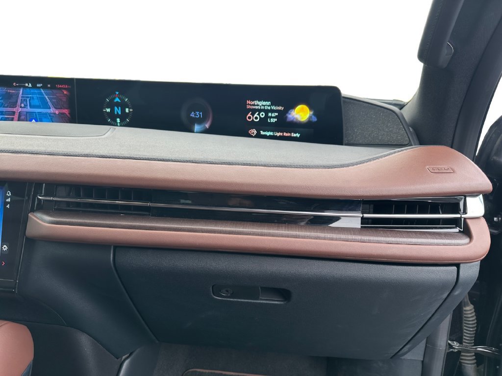 Used 2025 Lincoln Navigator Reserve AWD/4WD image 22