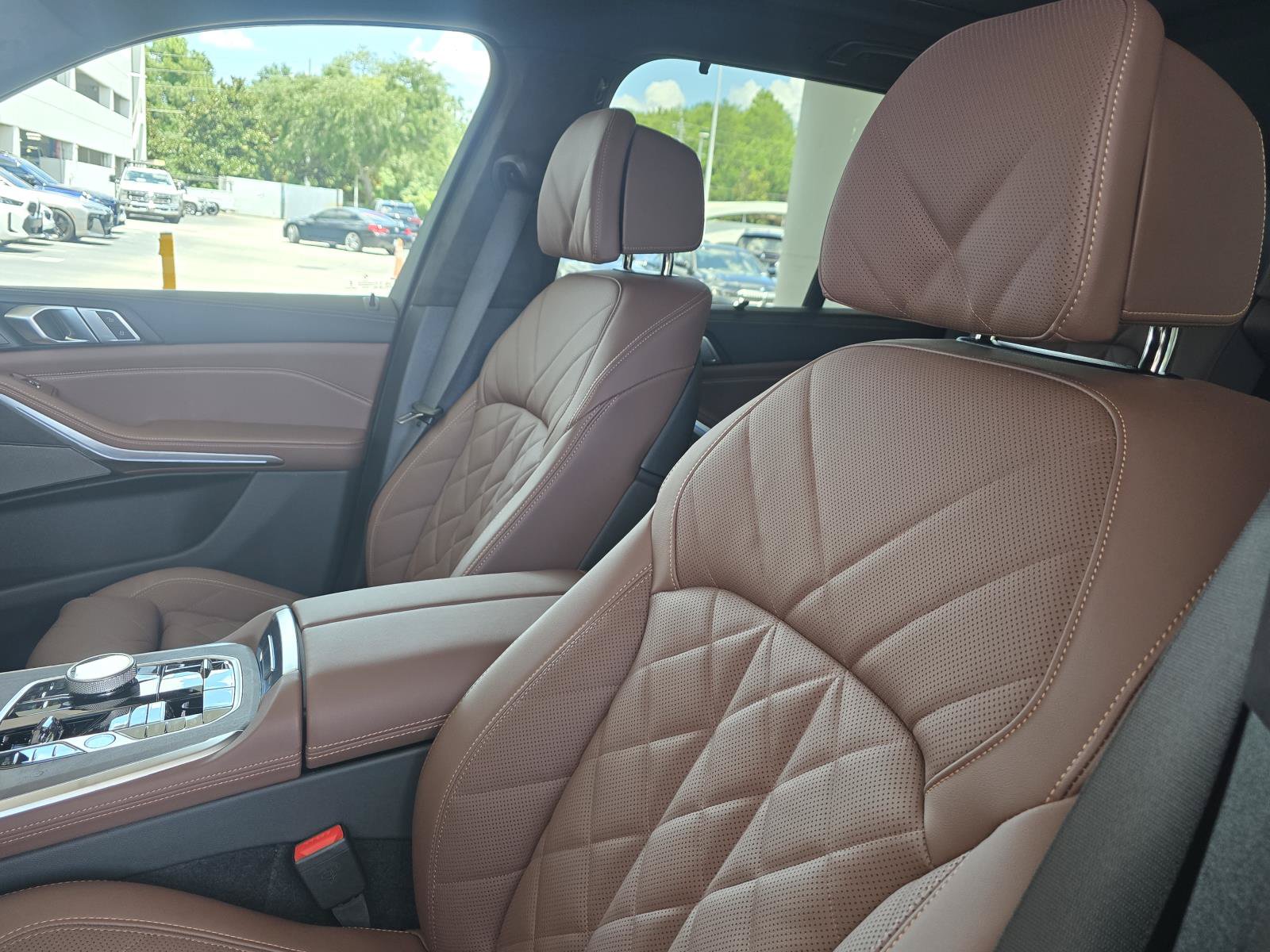 New 2026 BMW X5 xDrive50e w/ Executive Package AWD/4WD image 17