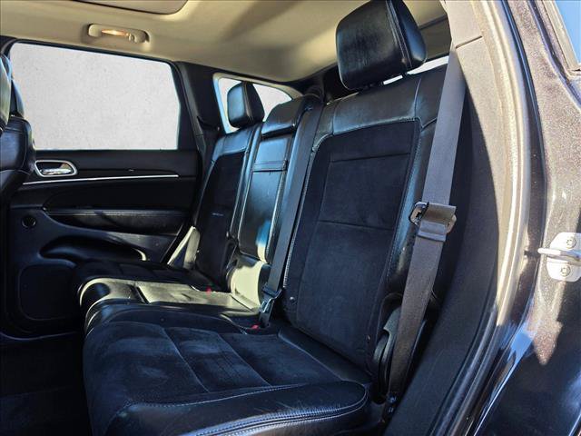 Used 2012 Jeep Grand Cherokee SRT8 w/ Luxury Group II AWD/4WD image 18