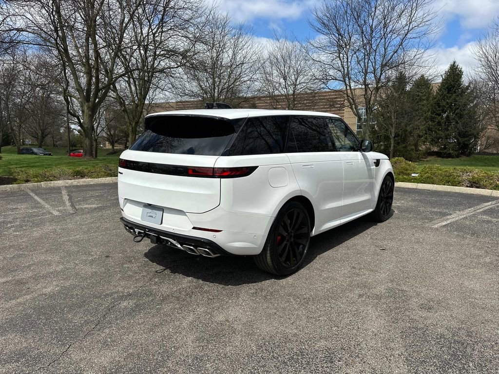 New 2025 Land Rover Range Rover Sport Dynamic SE image 5