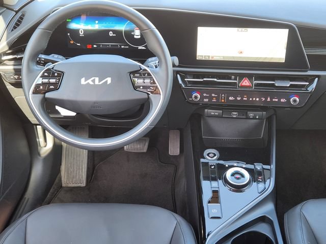 Certified 2024 Kia Niro Wind FWD image 27