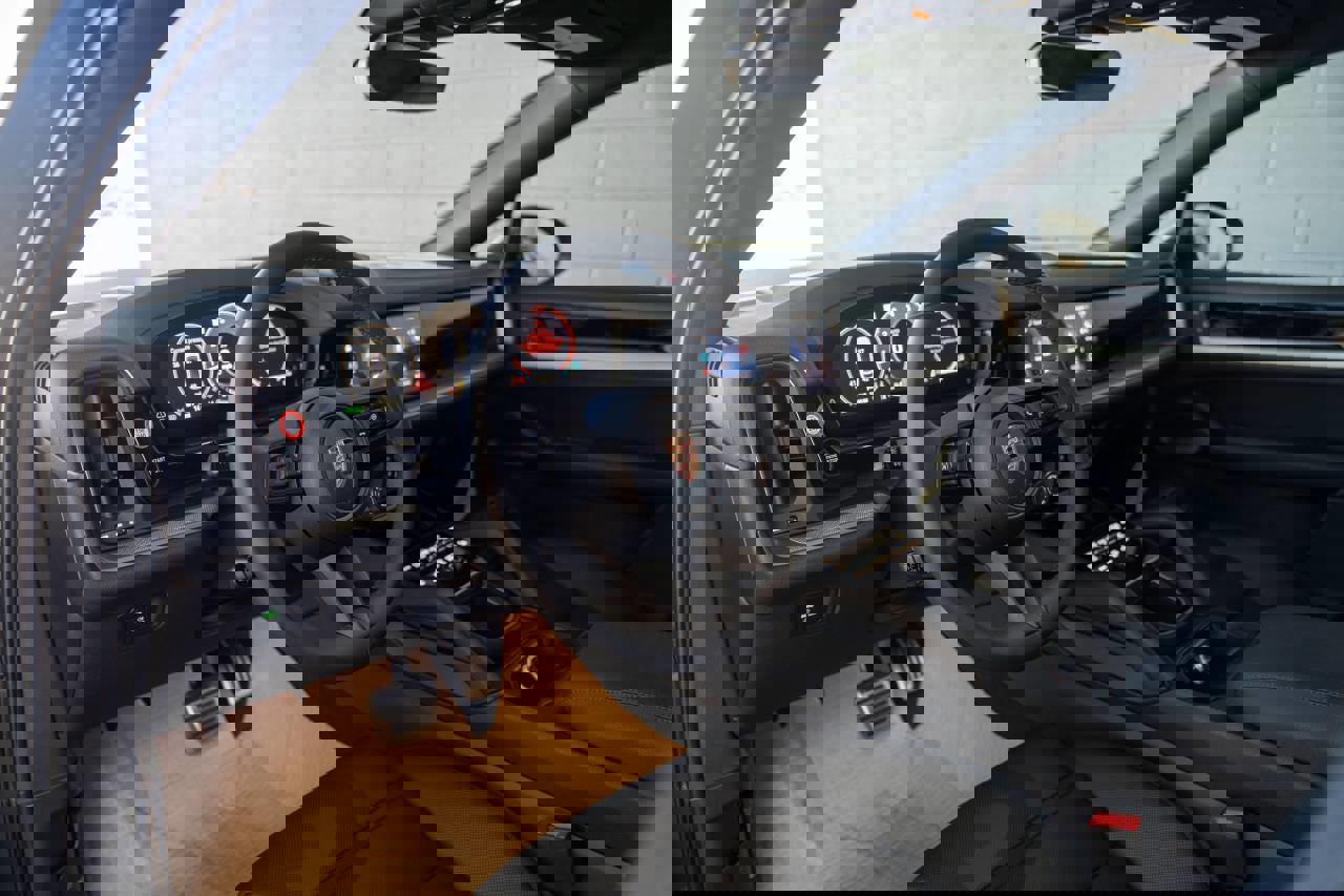 New 2026 Porsche Cayenne S image 4