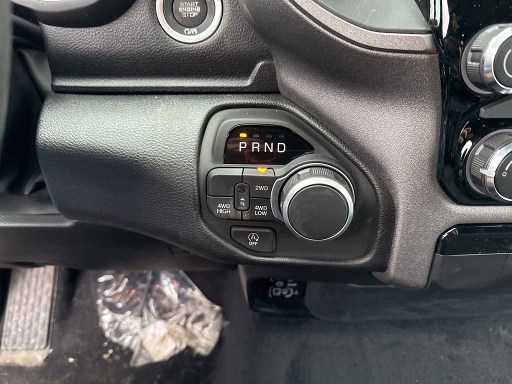 New 2026 RAM 1500 Express AWD/4WD image 14