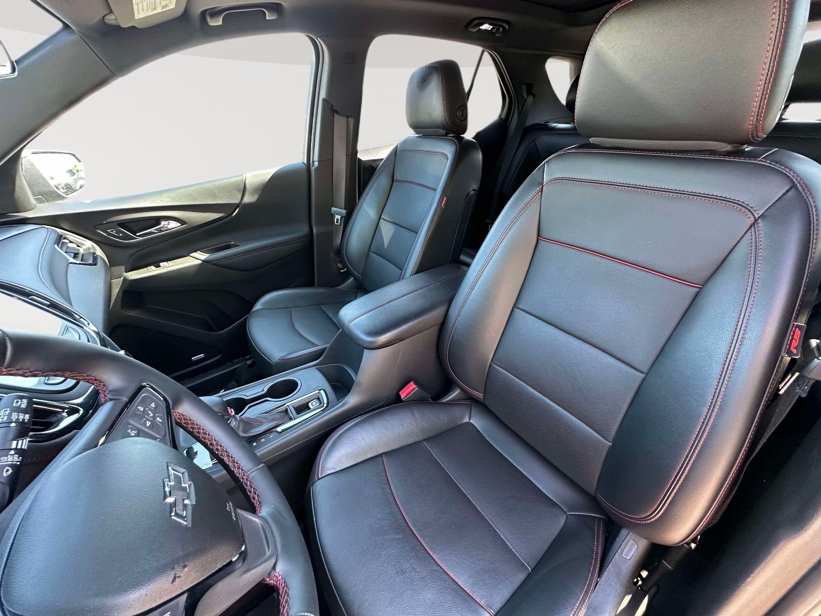 Used 2023 Chevrolet Equinox RS w/ RS Leather Package FWD image 24