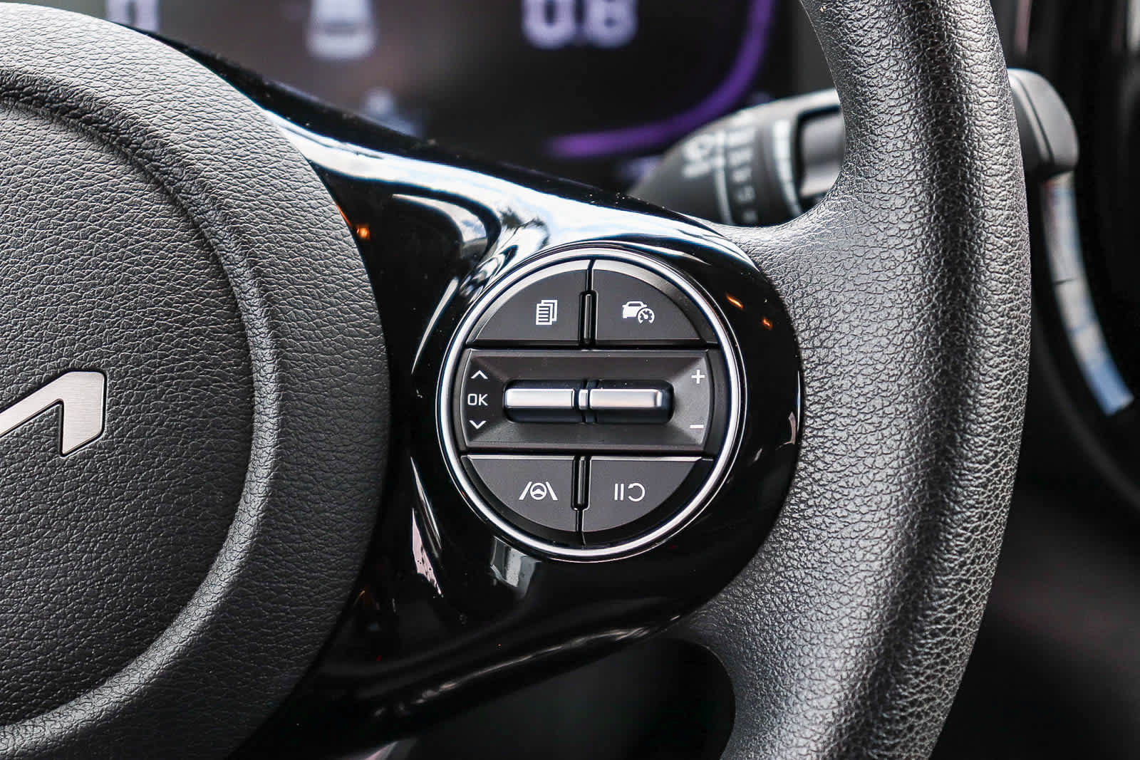 Used 2023 Kia Soul S FWD image 22