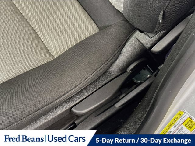 Used 2014 Chevrolet Cruze LS FWD image 34