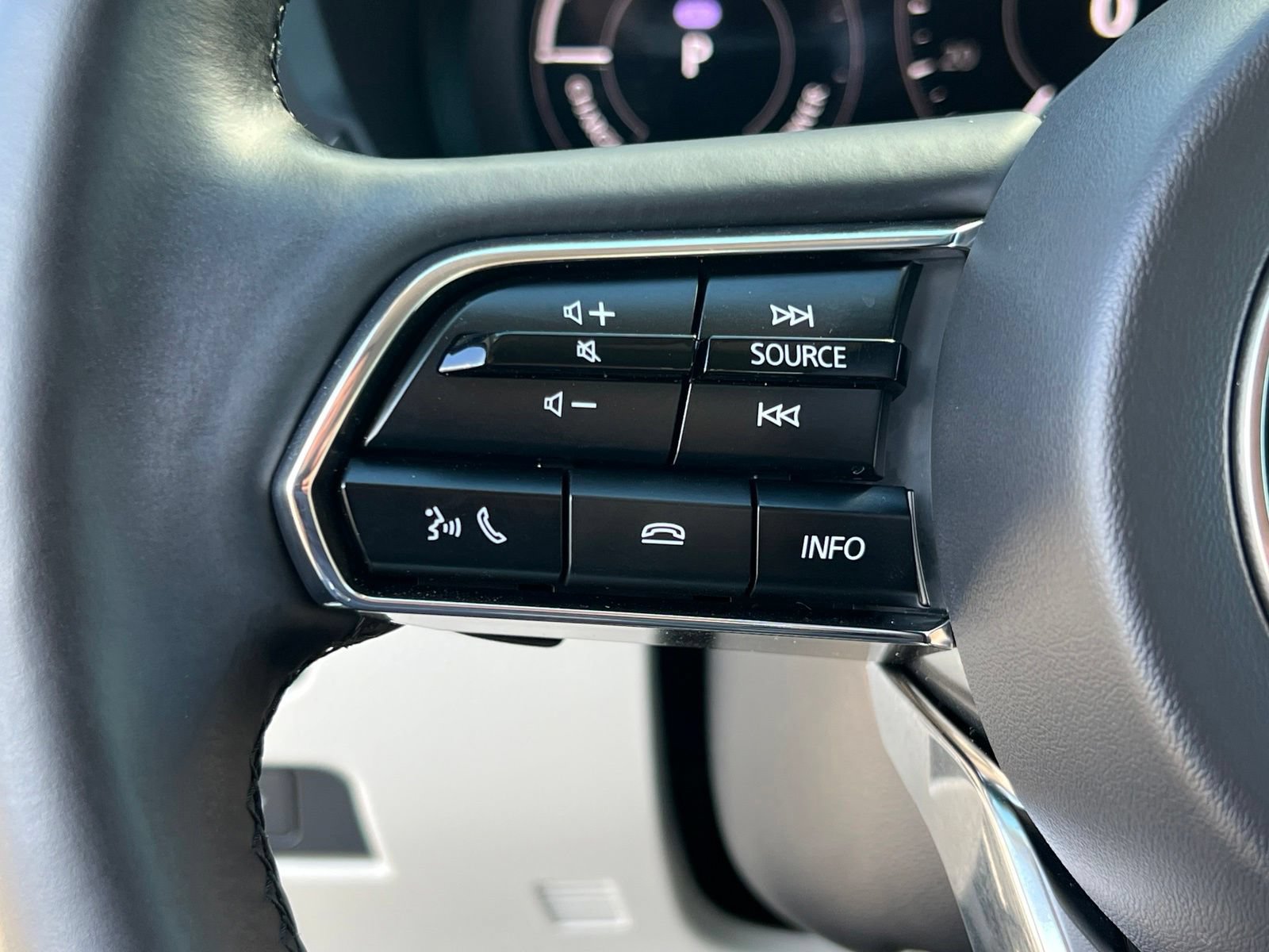 Used 2025 MAZDA CX-90 Plug-In Hybrid w/ Premium Plus AWD/4WD image 9