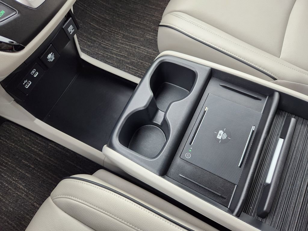 Used 2025 Honda Odyssey Touring image 24