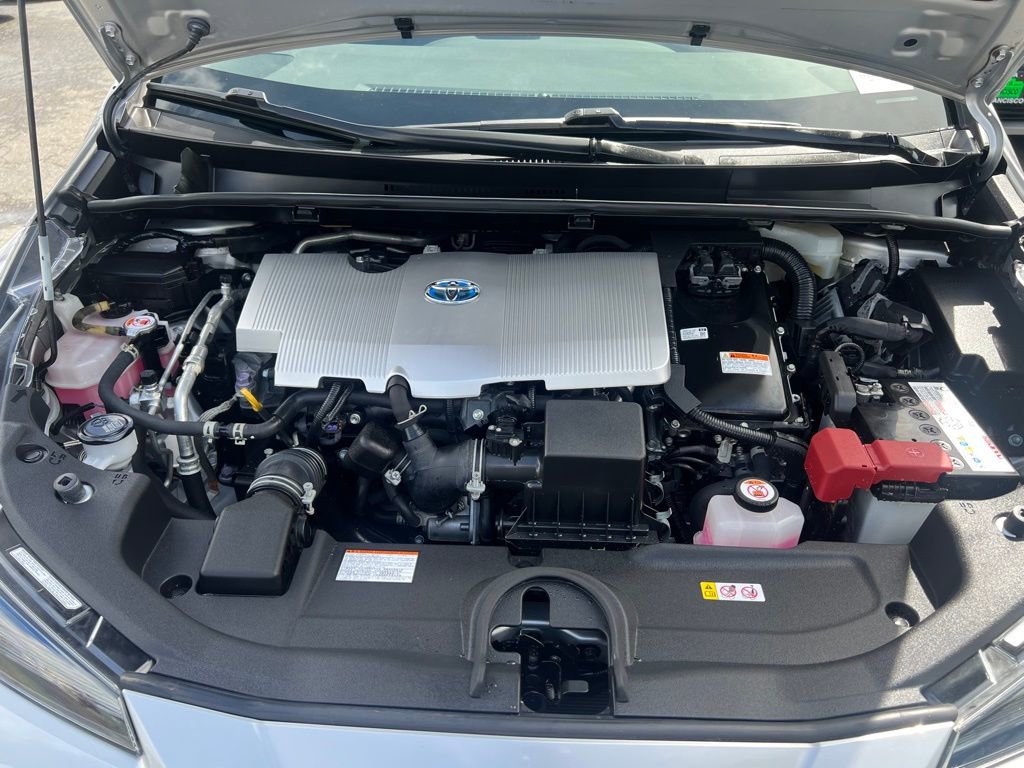 Used 2022 Toyota Prius AWD image 39