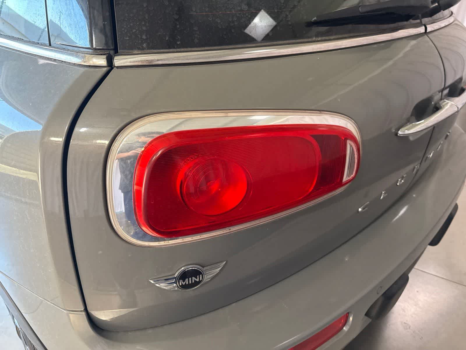 Used 2017 MINI Cooper Clubman FWD image 10