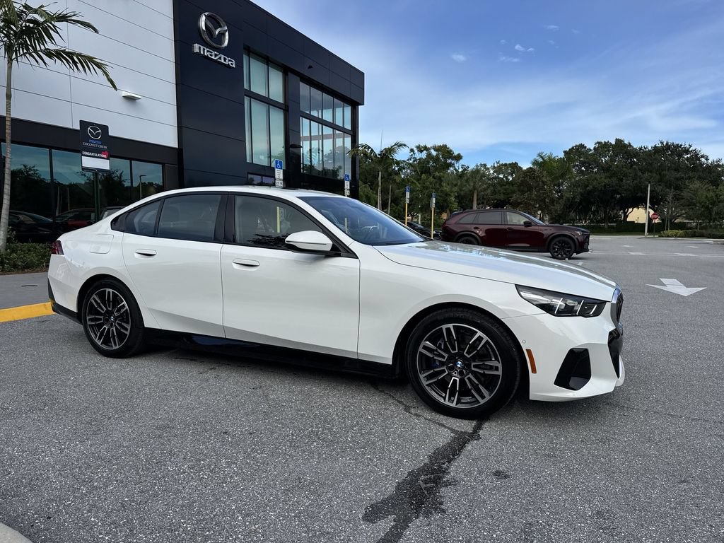 Used 2026 BMW 530i xDrive AWD/4WD image 6