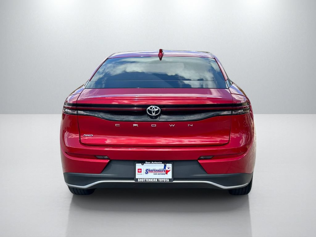 Certified 2023 Toyota Crown AWD/4WD image 6