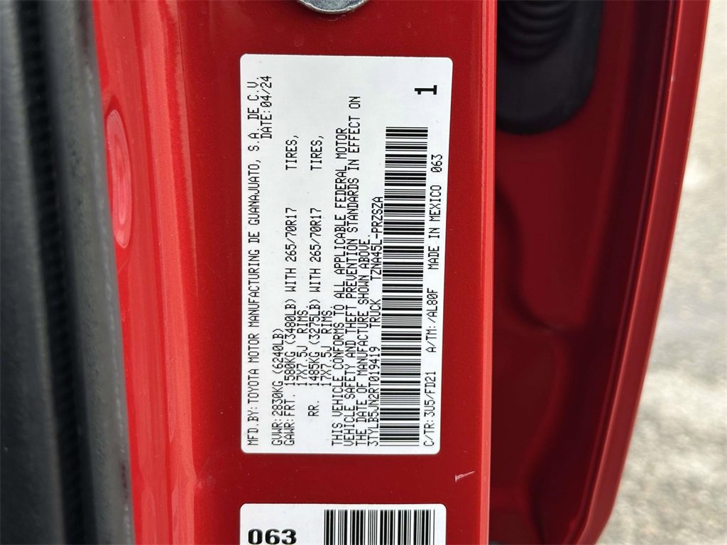Used 2024 Toyota Tacoma TRD Off-Road image 26