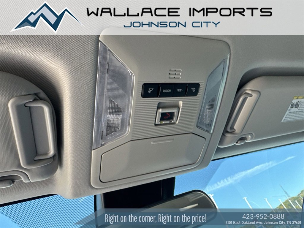 Used 2023 Toyota RAV4 XLE image 38