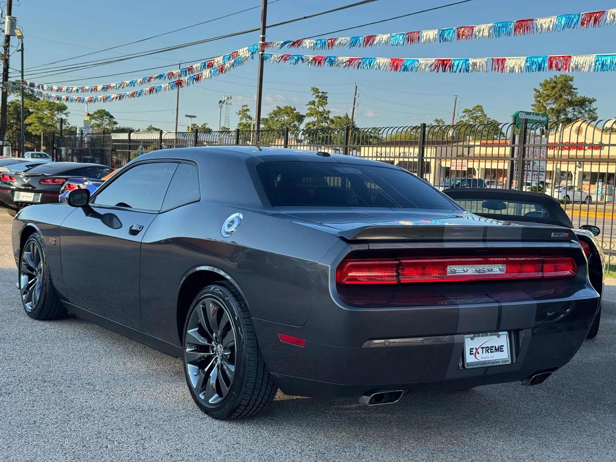 Used 2014 Dodge Challenger SRT8 w/ Harman/Kardon Audio Group image 8