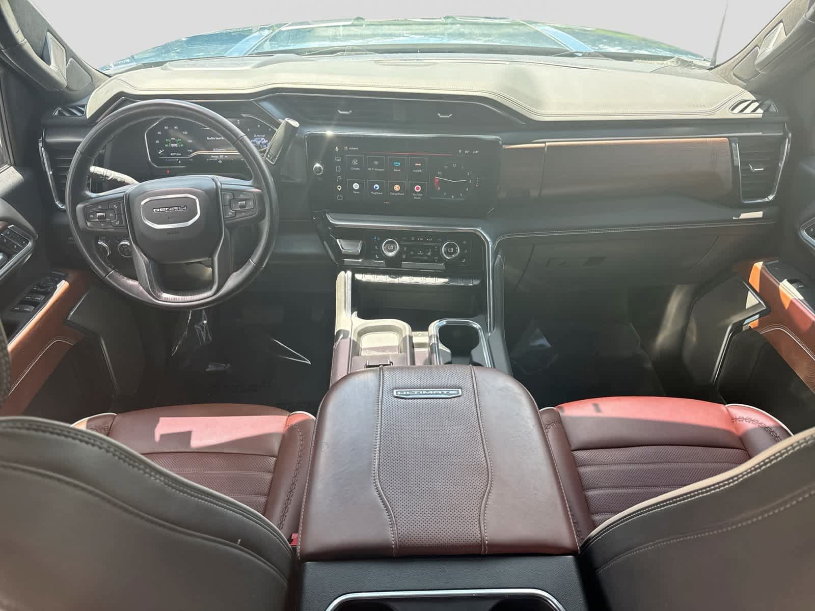Used 2024 GMC Sierra 3500 Denali Ultimate AWD/4WD image 22