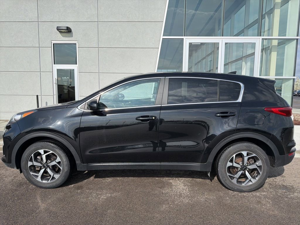 Certified 2022 Kia Sportage LX image 3