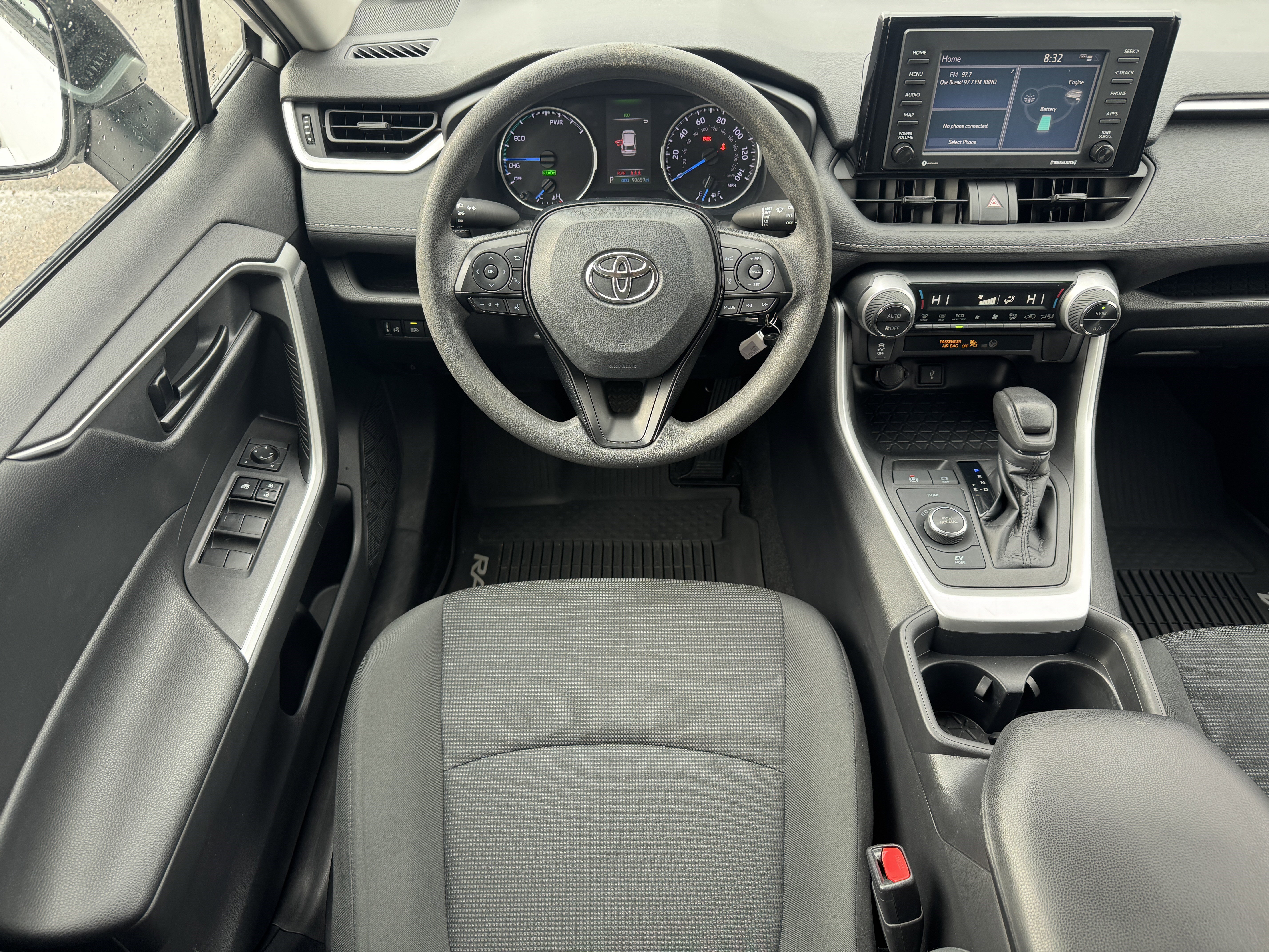 Used 2021 Toyota RAV4 LE AWD/4WD image 16
