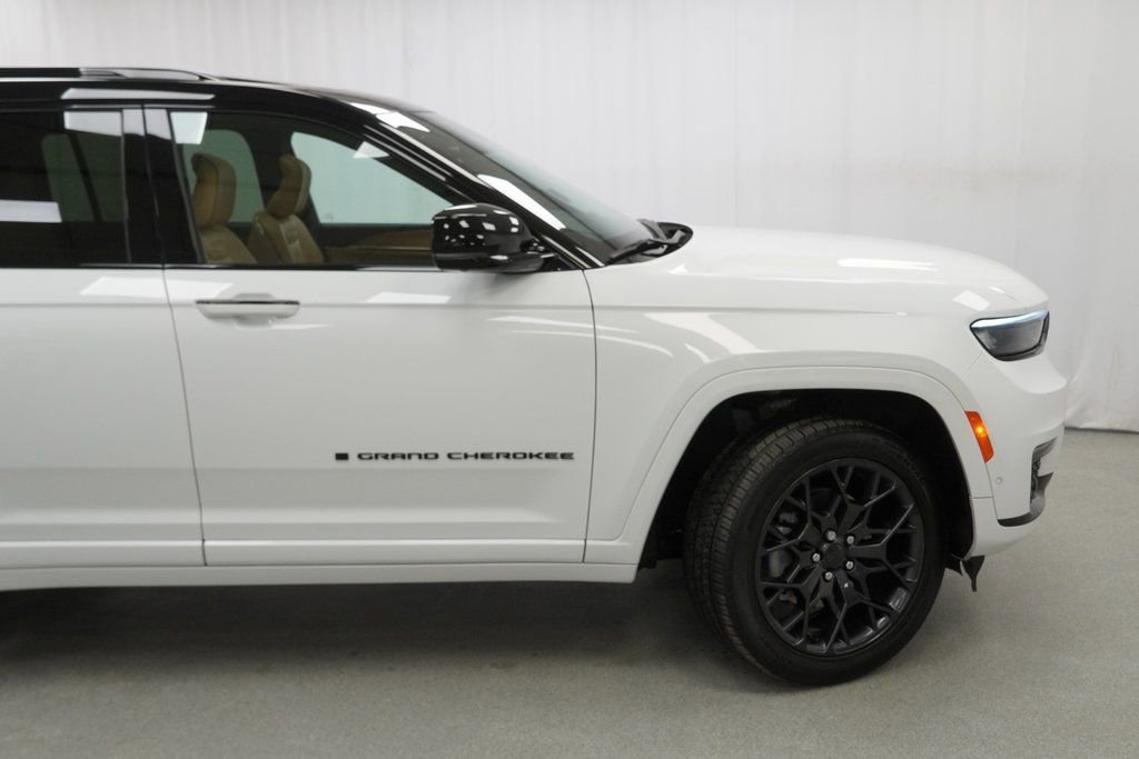 Certified 2024 Jeep Grand Cherokee L Summit image 11