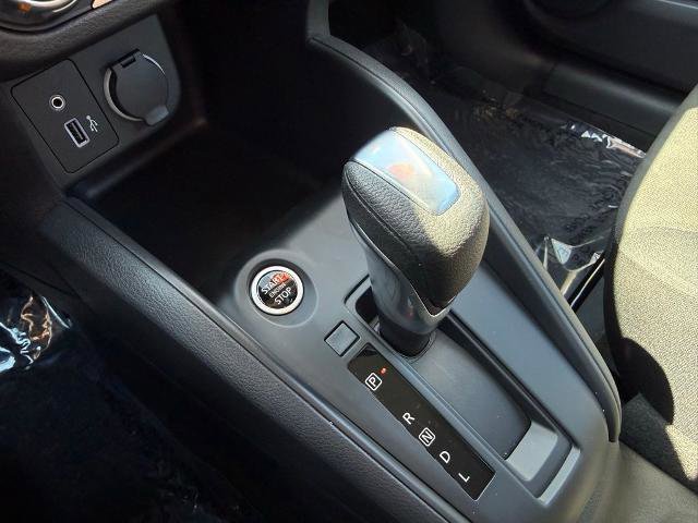 Certified 2025 Nissan Kicks Play S image 27
