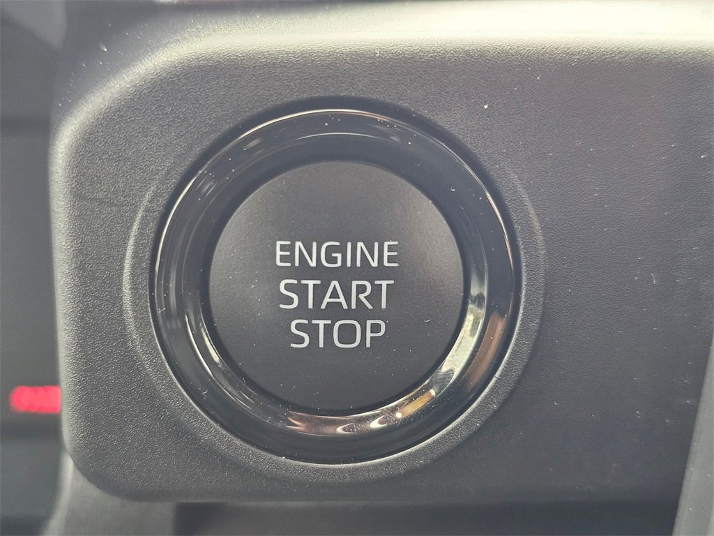 Used 2025 Toyota Tacoma SR5 image 25