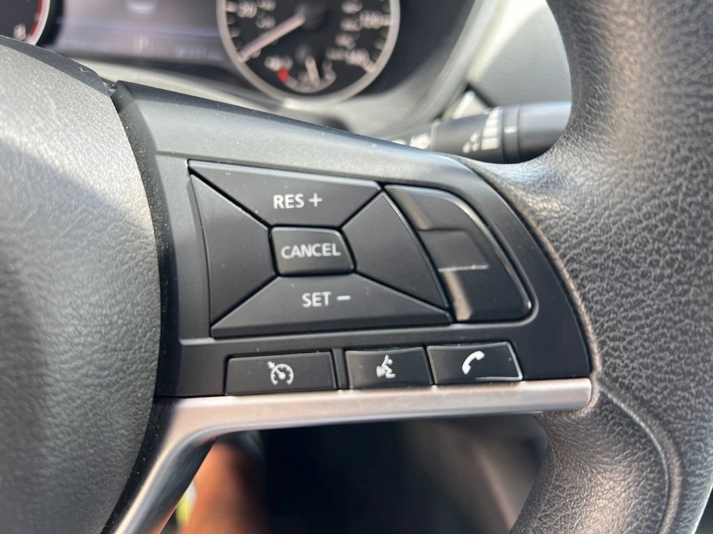 Used 2022 Nissan Altima 2.5 SV FWD image 35