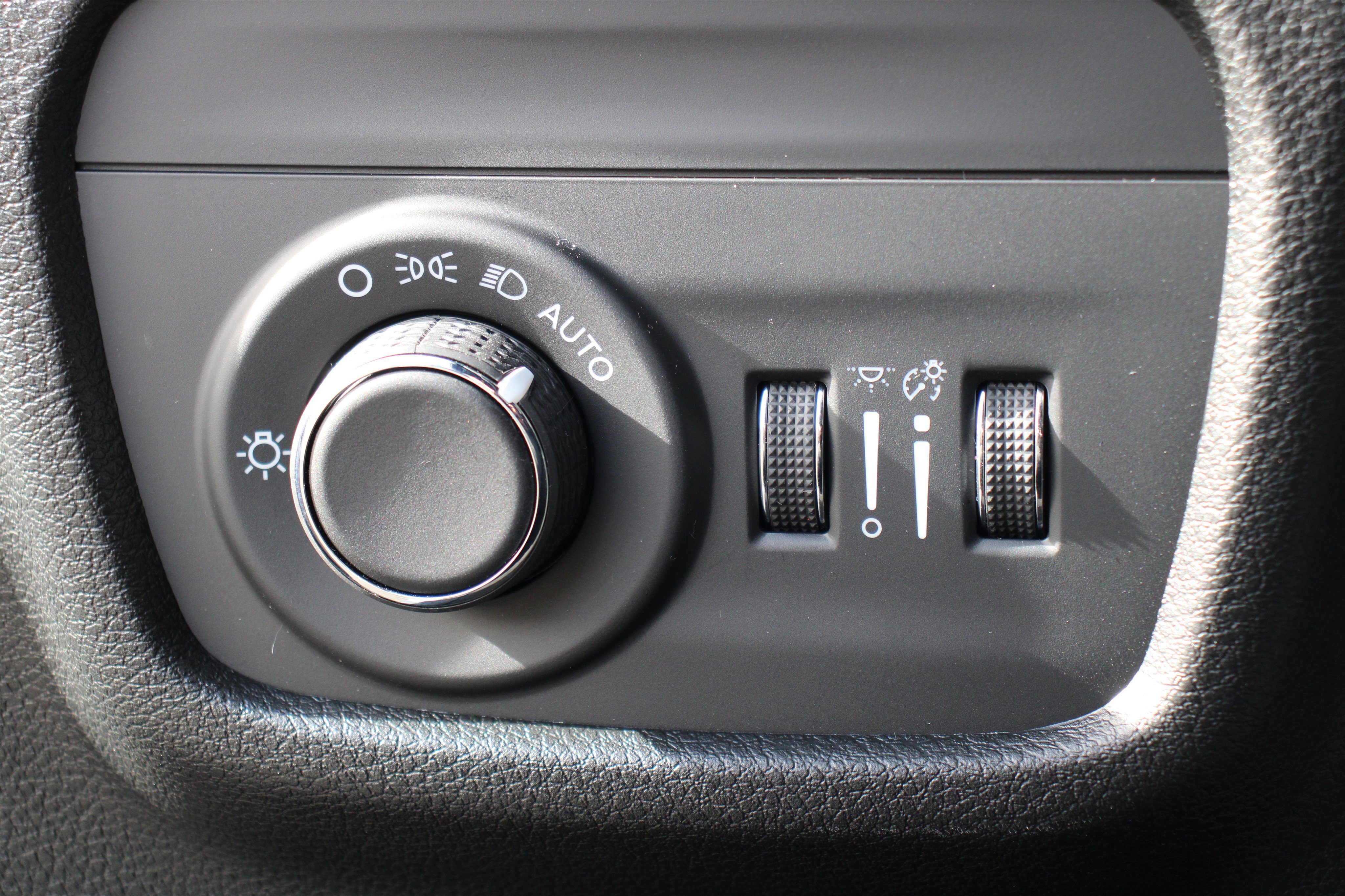 New 2025 Jeep Grand Cherokee Laredo X image 11