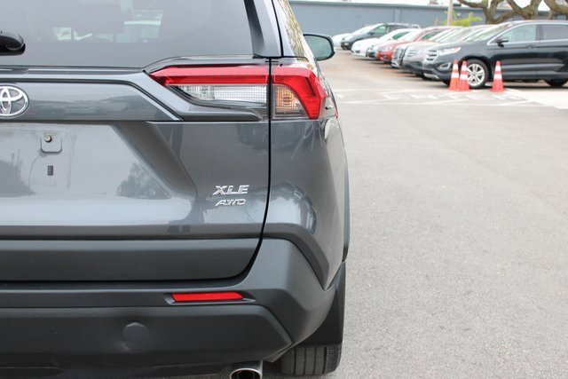 Used 2023 Toyota RAV4 XLE Premium image 48