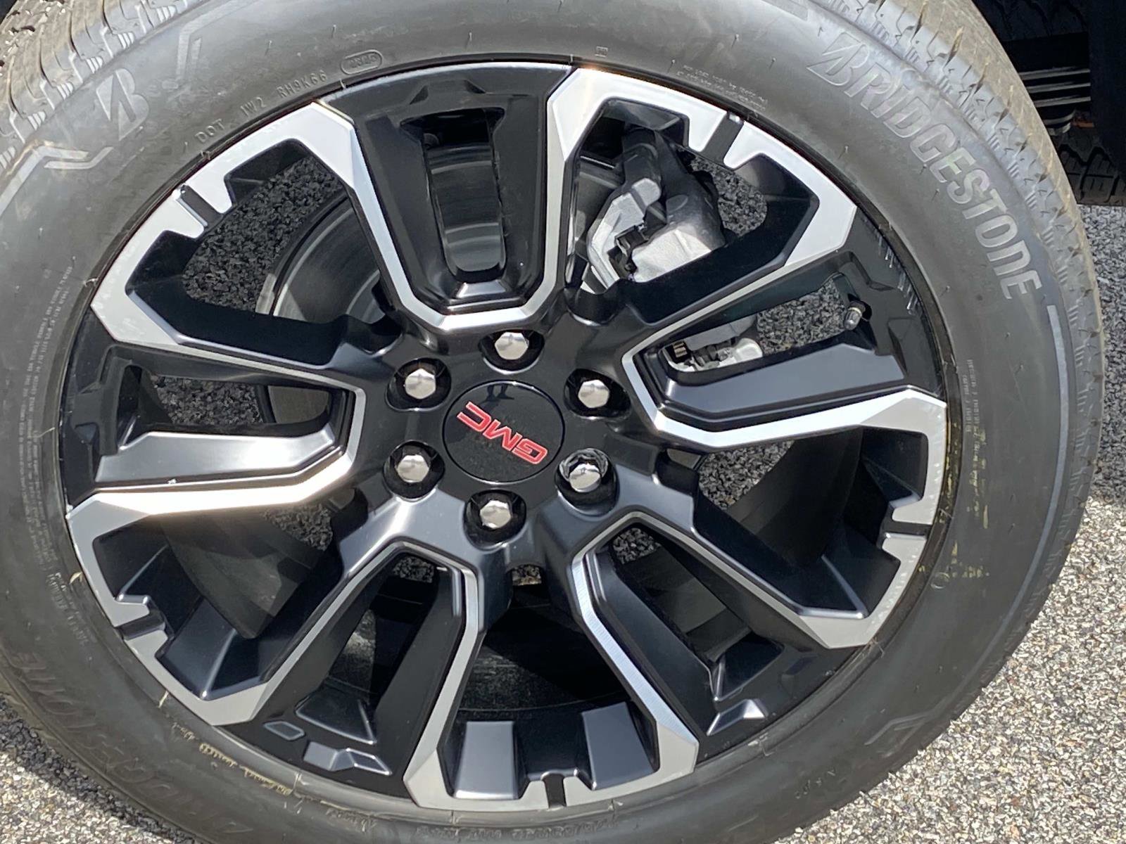 New 2026 GMC Canyon Denali image 3