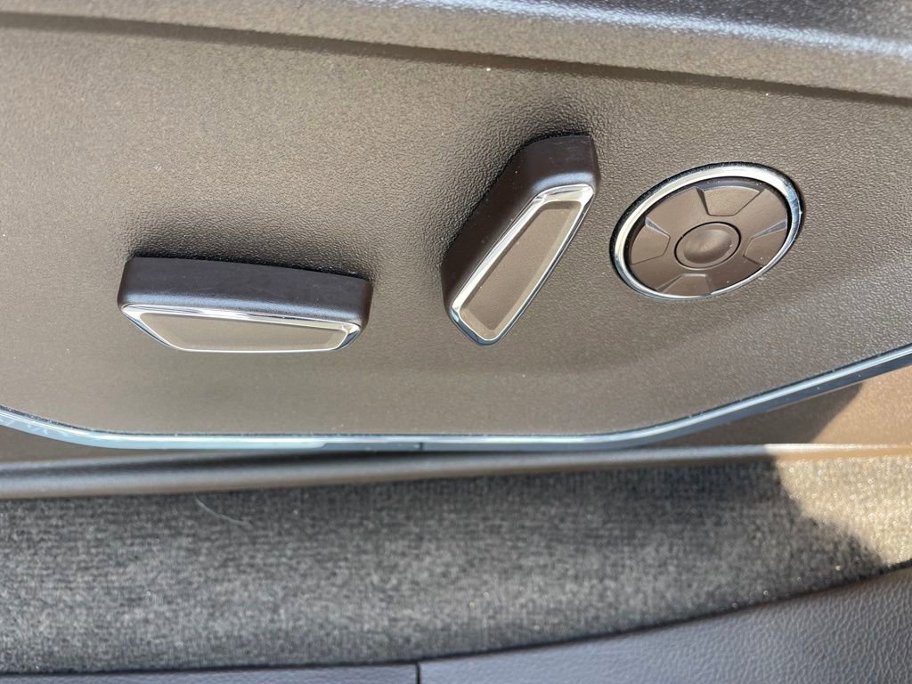 Used 2022 Ford F150 King Ranch w/ Equipment Group 601A High AWD/4WD image 14