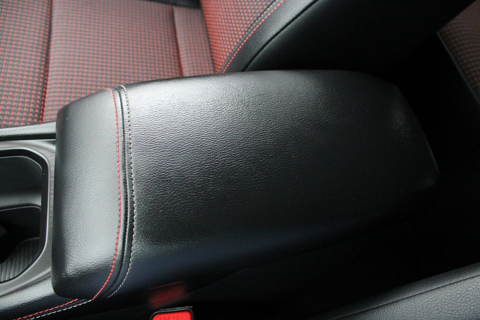 Used 2025 Nissan Kicks SR FWD image 42