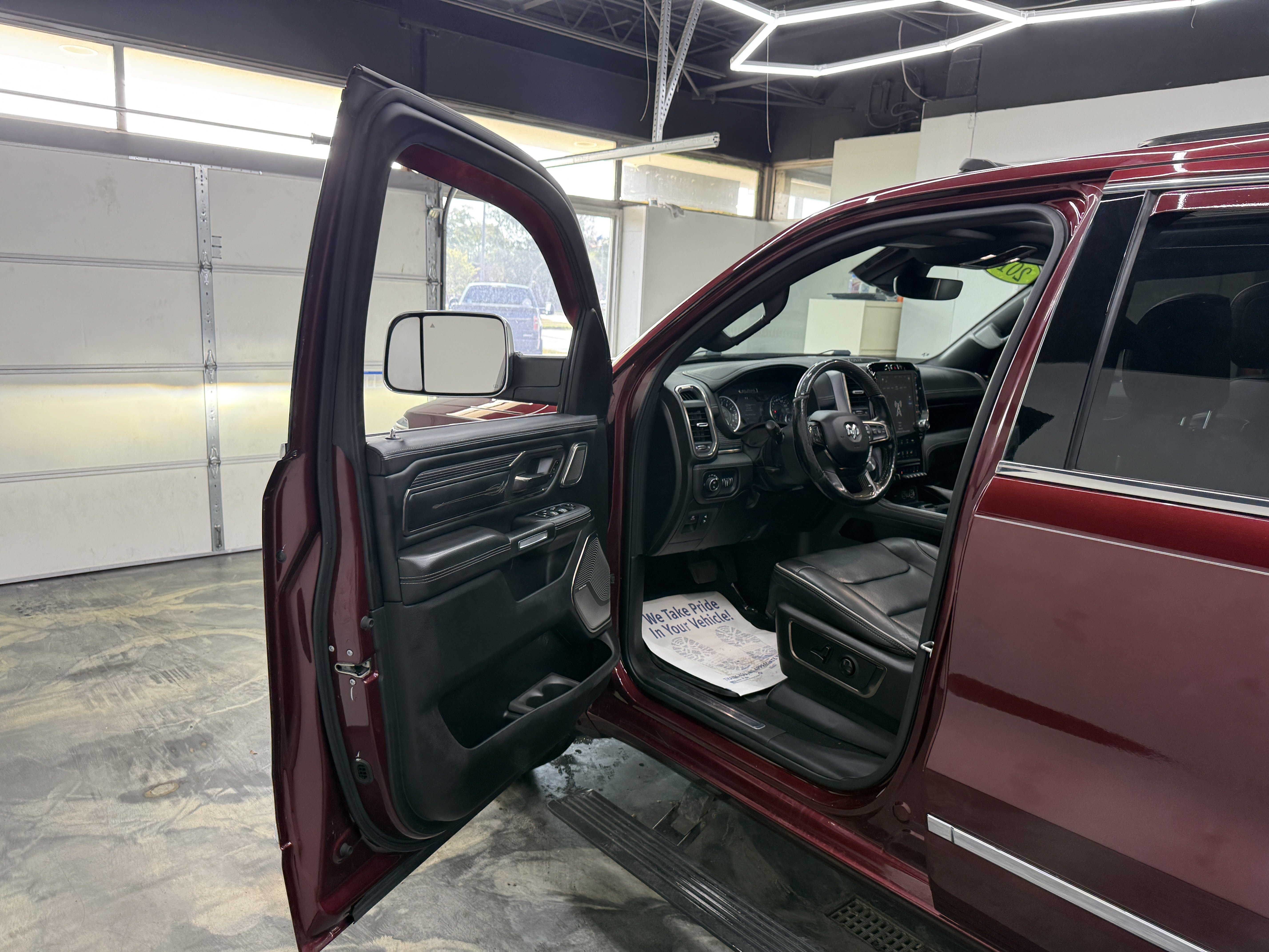 Used 2019 RAM 1500 Limited AWD/4WD image 8