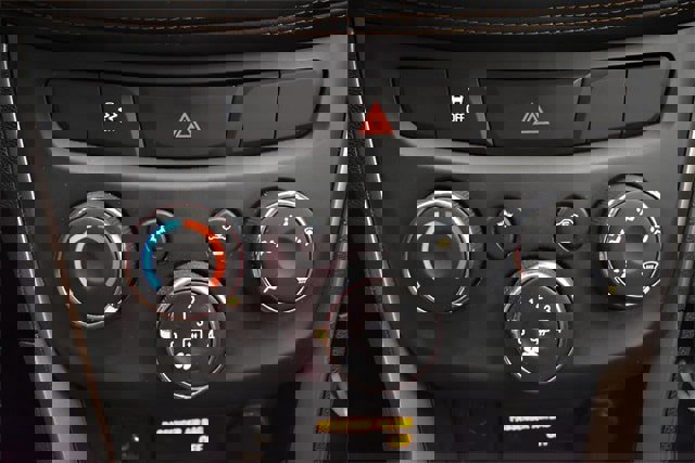 Used 2017 Chevrolet Trax LT w/ LT Convenience Package image 28