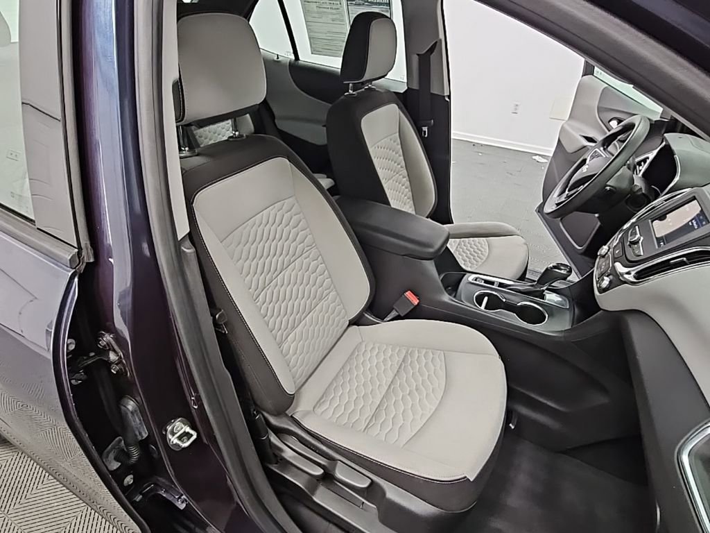 Used 2019 Chevrolet Equinox LS image 36