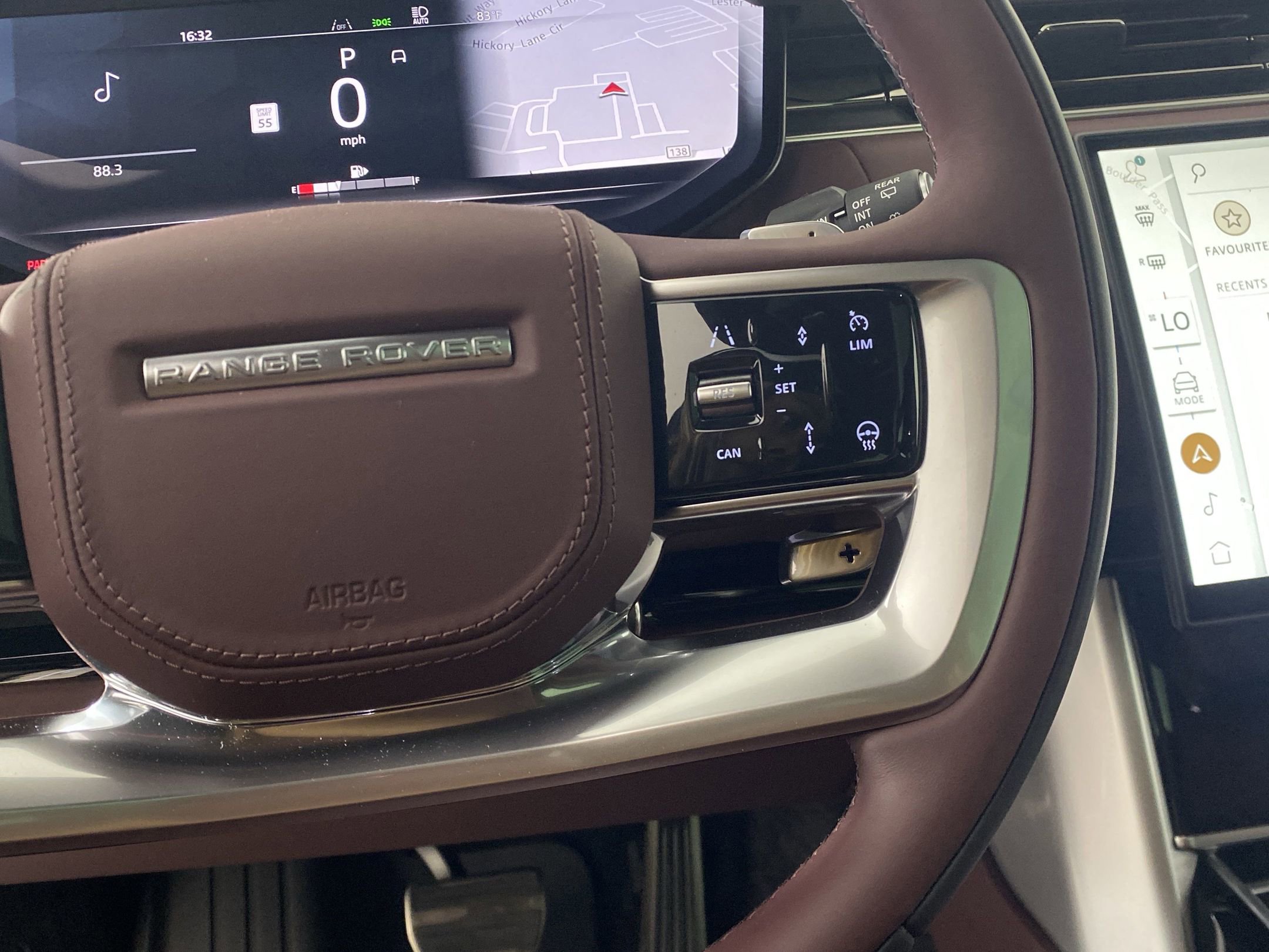 New 2025 Land Rover Range Rover SE image 20