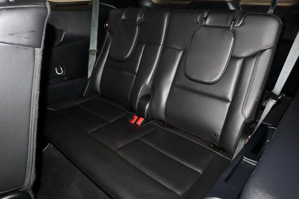 Certified 2023 Ford Explorer XLT w/ Equipment Group 202A image 23