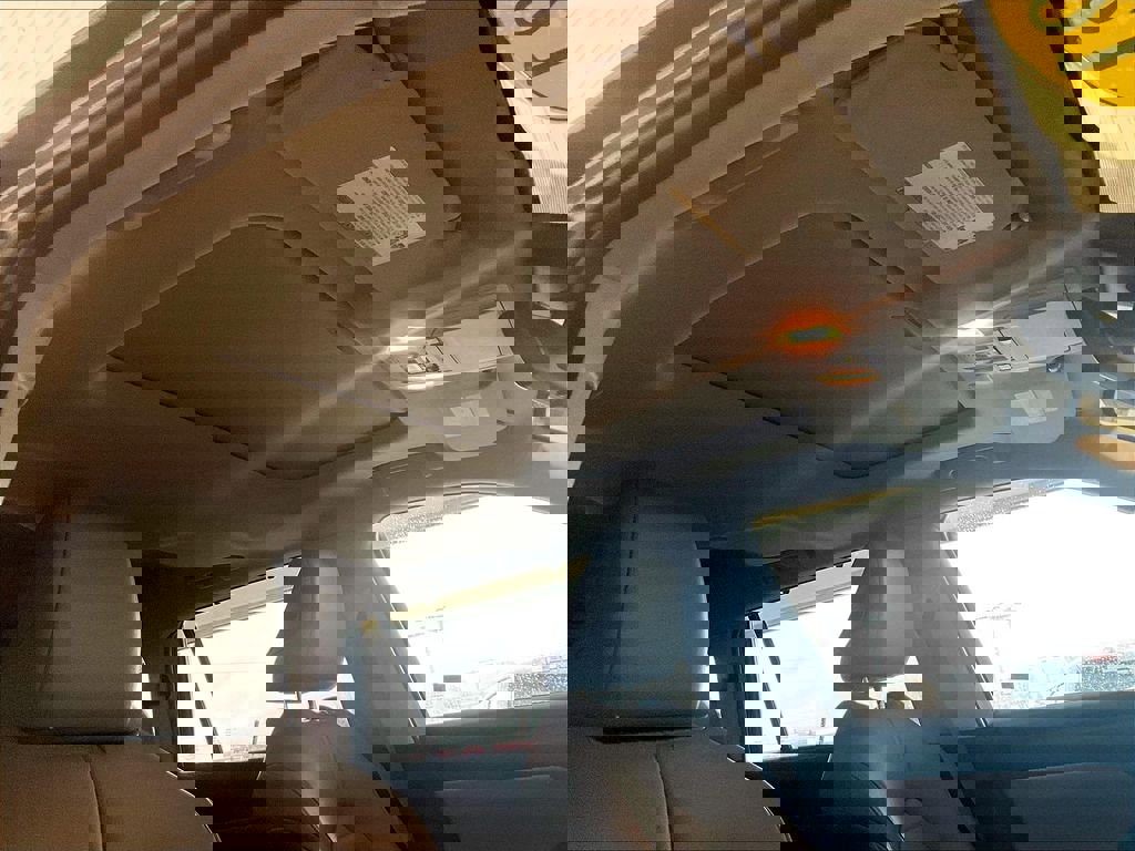 Used 2021 Toyota Highlander XLE image 23