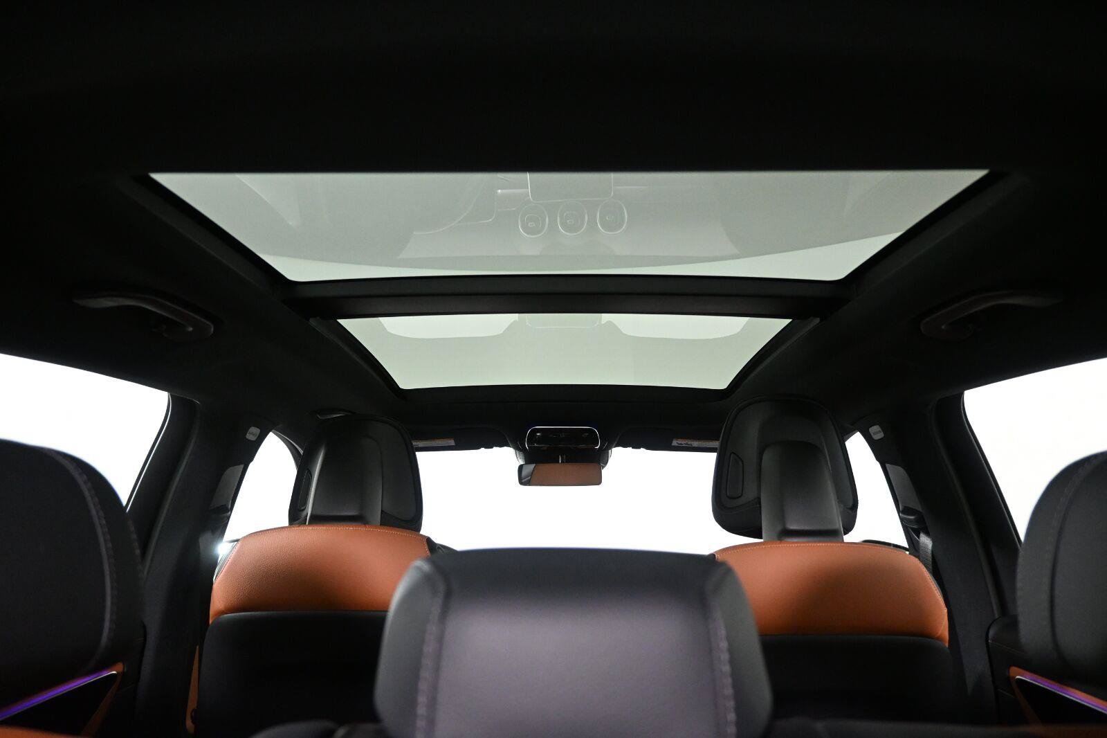 Certified 2026 Mercedes-Benz GLC 43 AMG 4MATIC image 19