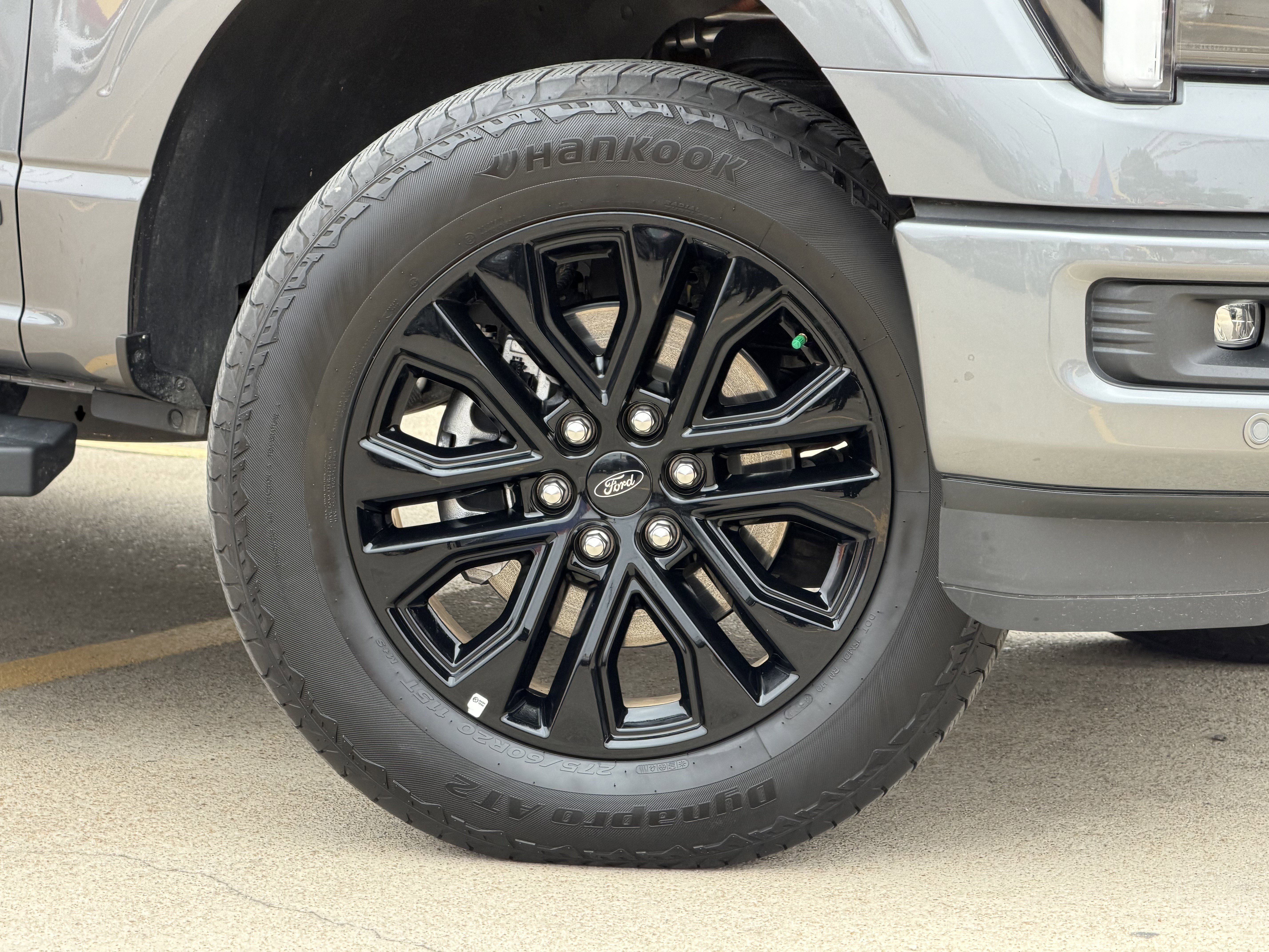 Used 2025 Ford F150 Lariat w/ Equipment Group 502A High AWD/4WD image 3