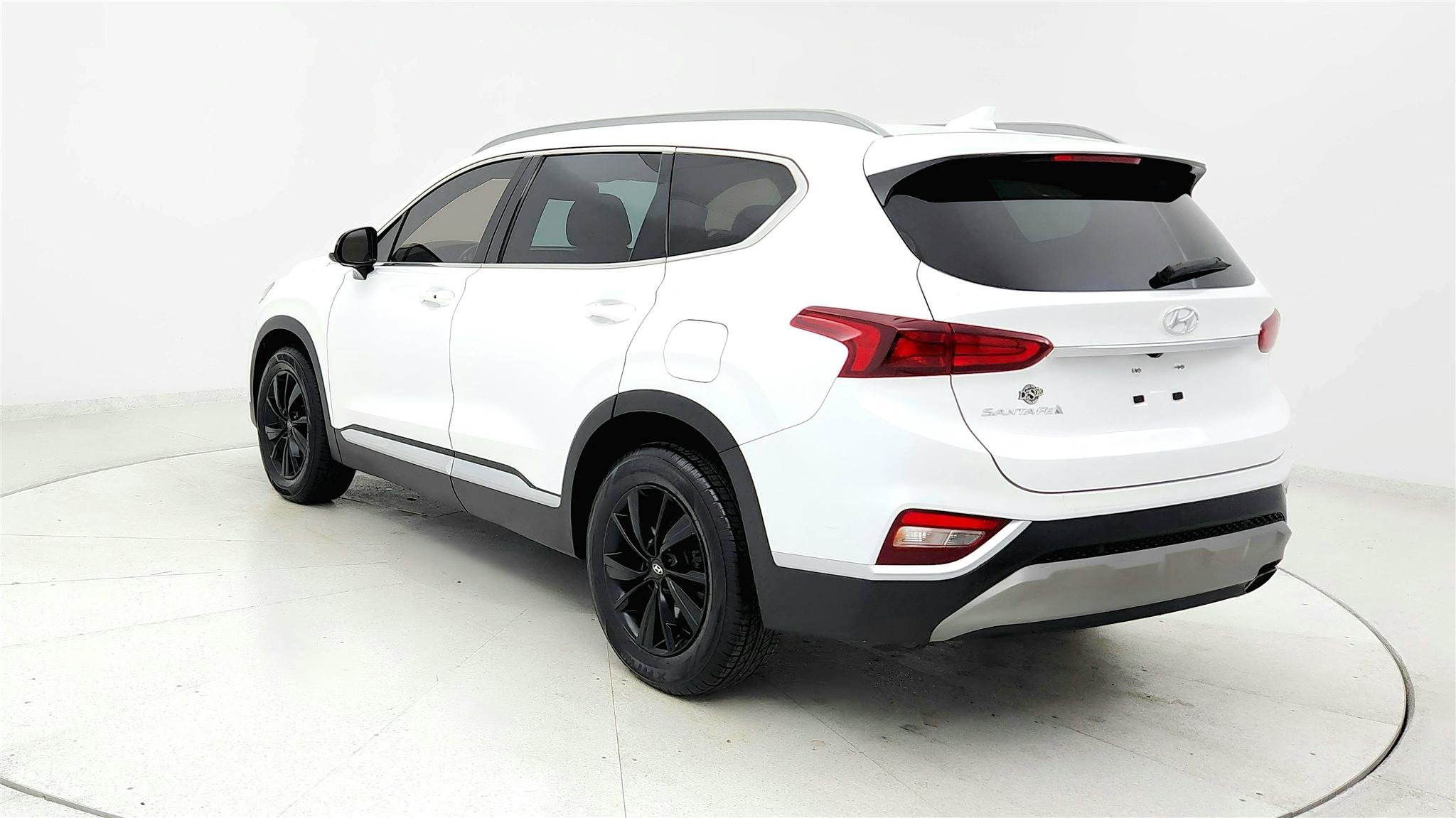 Used 2020 Hyundai Santa Fe SEL w/ Convenience Package FWD image 3