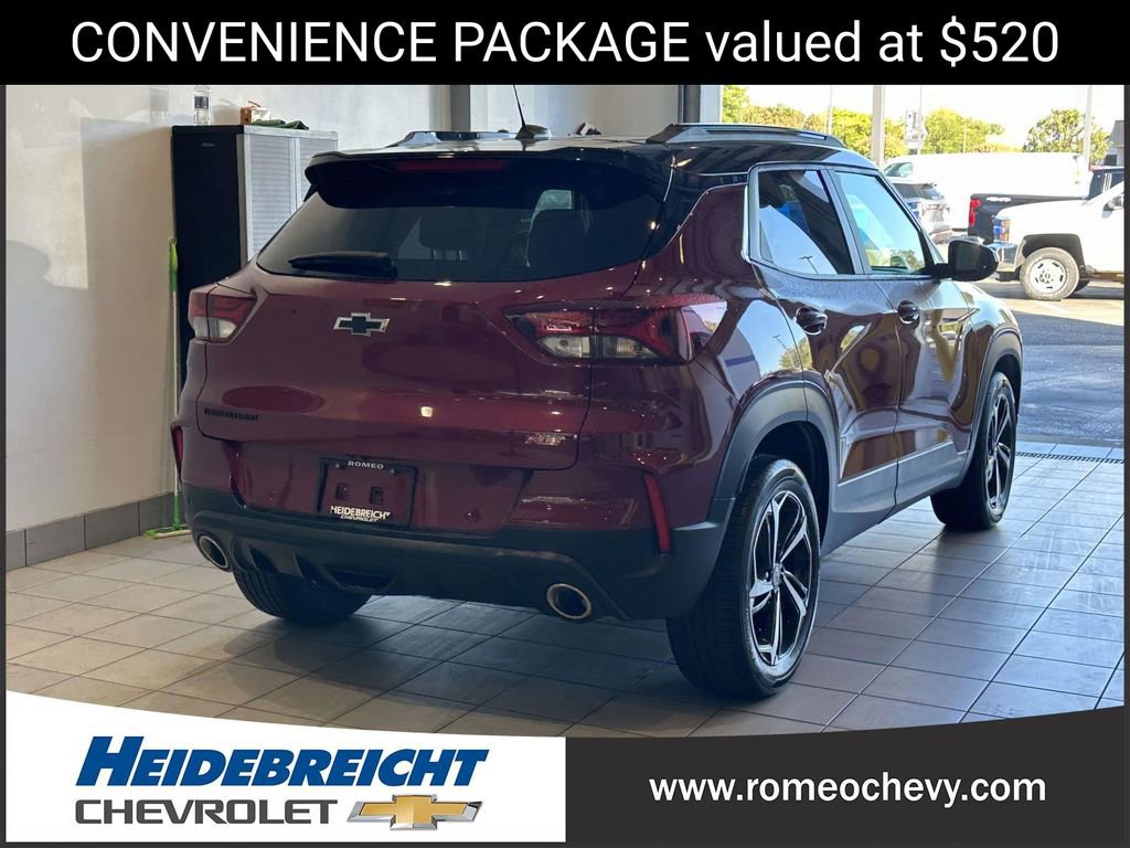 Certified 2023 Chevrolet TrailBlazer RS w/ Convenience Package image 3