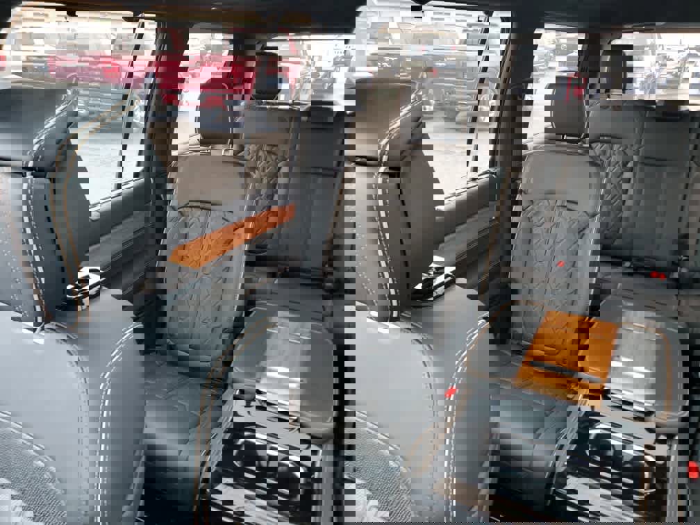 Used 2023 Jeep Grand Wagoneer Series III image 14