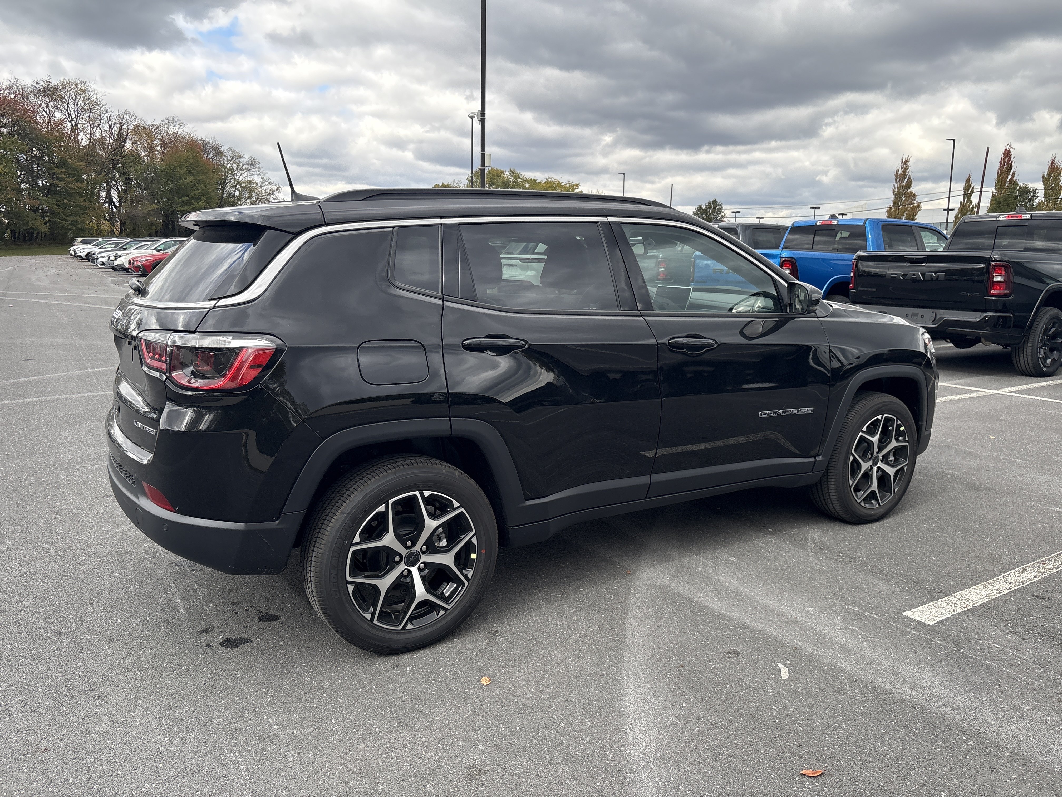 New 2026 Jeep Compass Limited AWD/4WD image 6