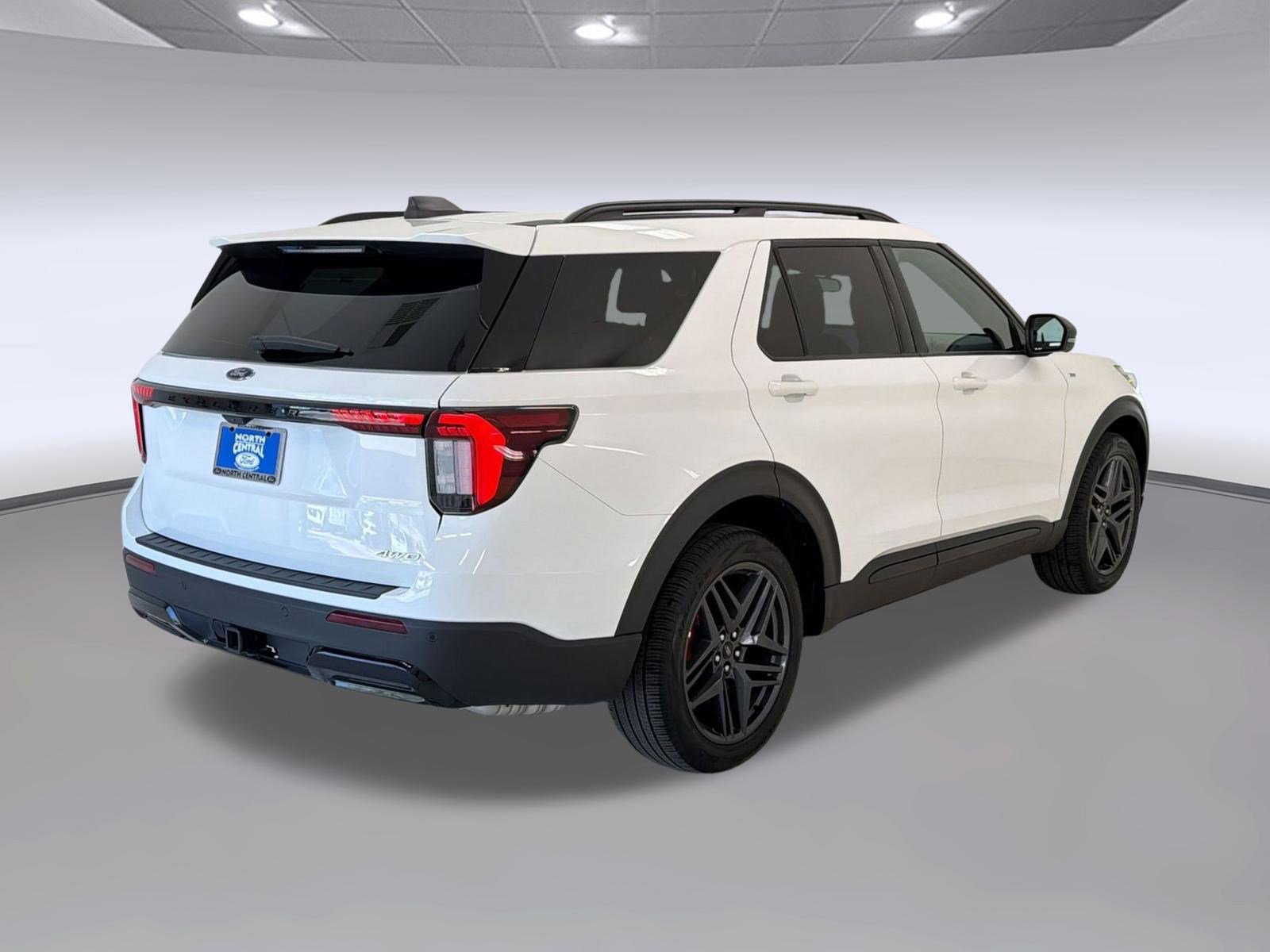 Certified 2025 Ford Explorer ST-Line w/ ST-Line Street Pack AWD/4WD image 9