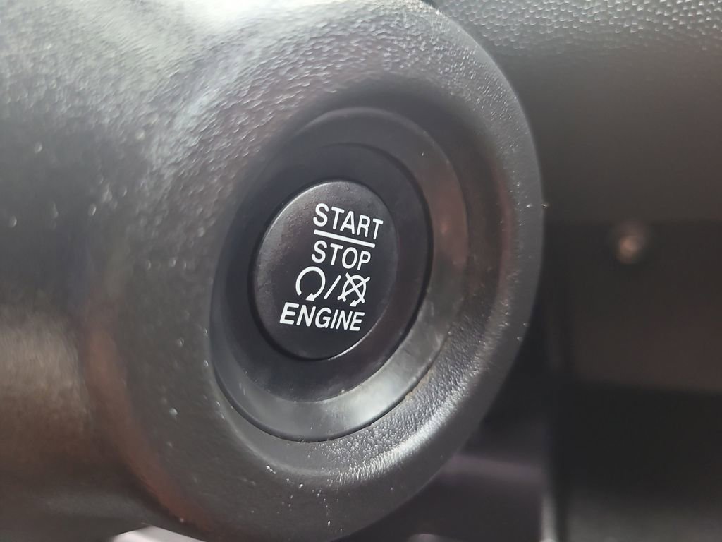 Used 2023 RAM ProMaster 2500 FWD image 28
